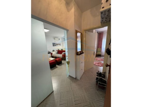 Tirane, jepet me qera apartament 1+1 Kati 3, 67 m² 480 € (Bulevardi i Kasharit)