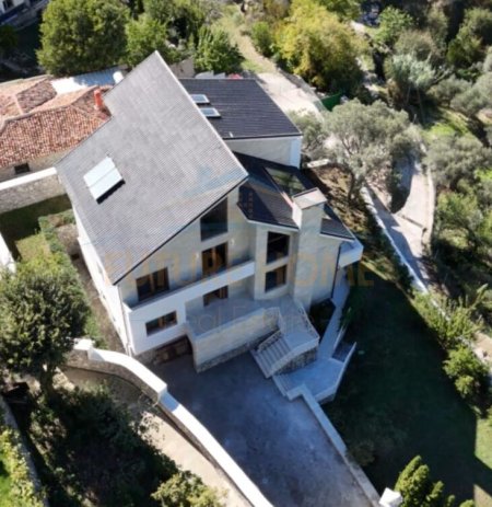 ALF45509 jepet me qera Vile 3 Katshe Kati 4, 680 m² 3.000 € (Petrele)