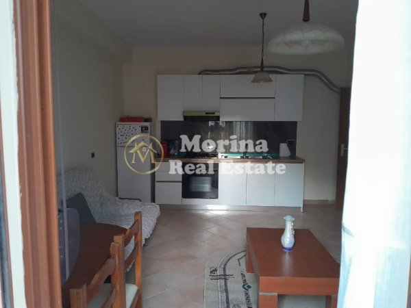 Tirane, jepet me qera apartament 1+1+Ballkon Kati 5, 65 m² 500 € (Ish Ekspozita)
