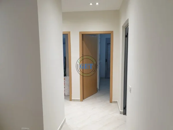 Durres, jepet me qera apartament 3+1+Ballkon Kati 6, 110 m² 500 € (Zjarrfiksja)