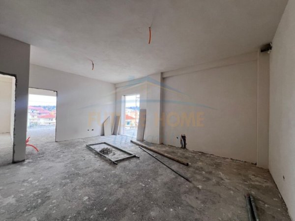 Tirane, shitet apartament 2+1 Kati 2, 111 m² 177.000 € (Porta e Re)