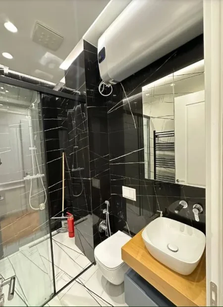 Tirane, jepet me qera apartament 2+1+Ballkon , 111 m² 1.200 € (Rruga e kavajes)