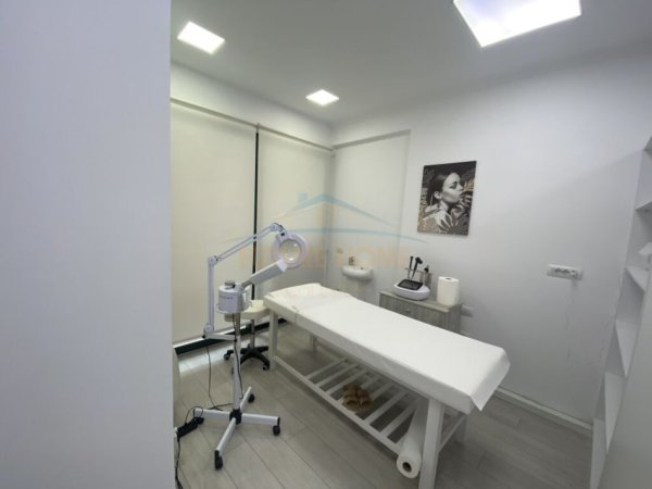 Tirane, shitet ambjent biznesi Kati 6, 125 m² 30.000 € (Blloku)