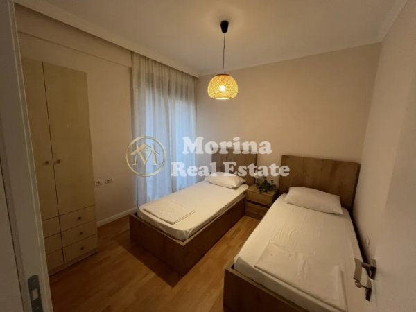 Tirane, jepet me qera apartament 2+1+Ballkon Kati 4, 85 m² 800 € (Qender)