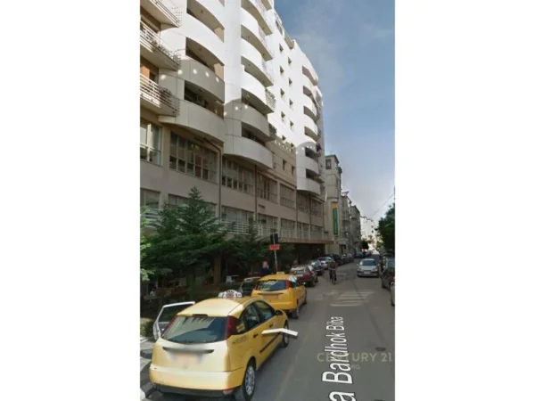 Tirane, shes ambjent biznesi Kati 0, 98 m² 430.000 € (Sheshi Skënderbej (Qendër))