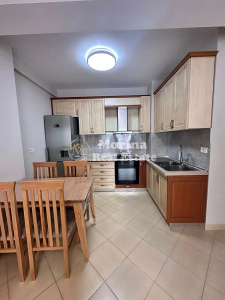 Tirane, jepet me qera apartament 1+1+Ballkon Kati 3, 68 m² 400 € (Rruga 5 Maji)