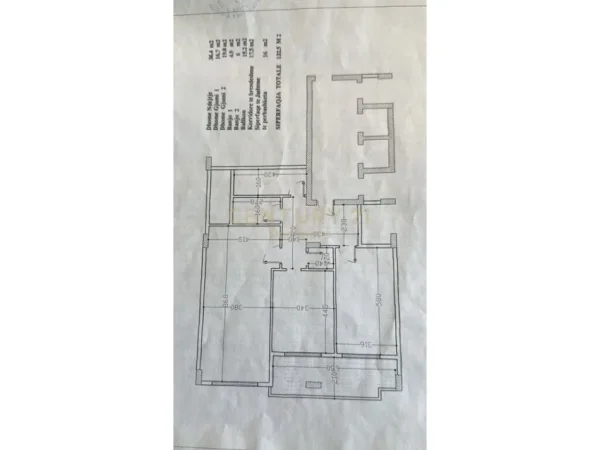 Tirane, shes apartament 2+1 , 133 m² 310.000 € (Komuna e Parisit)