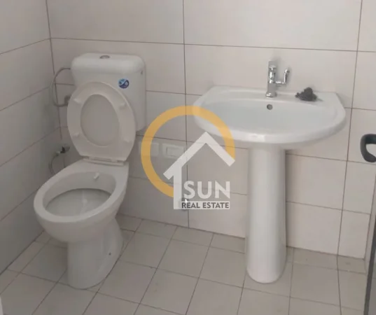 Shkoder, jepet me qera zyre Kati 0, 40 m² (ZDRALE)