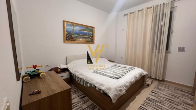 Tirane, jepet me qera apartament 1+1+Aneks+Ballkon Kati 0, 75 m² 500 € (RRUGA 5 MAJI)
