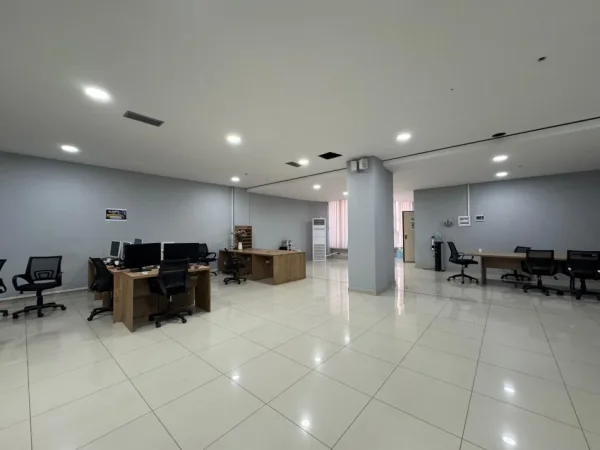 Tirane, shitet ambjent biznesi Kati 3, 755 m² 750.000 € (Astir)