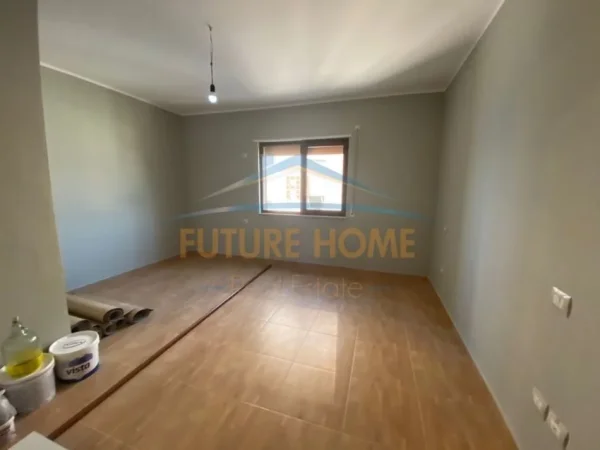 Durres, shitet apartament 3+1+Ballkon Kati 7, 128 m² 220.000 € (vollga)