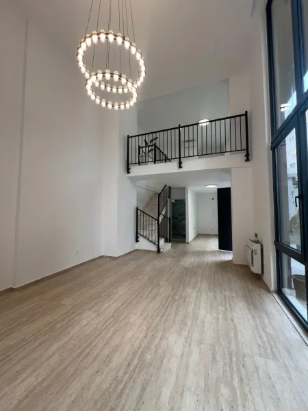 Tirane, jepet me qera zyre Kati 0, 88 m² 900 € (Rruga Tefta Tashko Koco, Pazari i Ri)