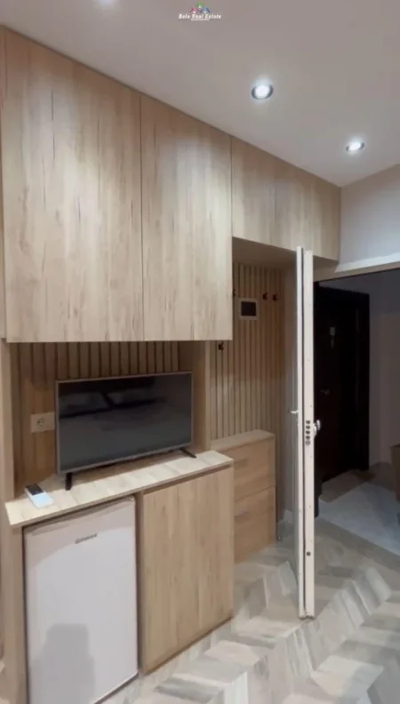 Tirane, jepet me qera garsonier Kati 6, 35 m² 50.000 leke (pazari i ri)