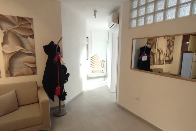 Tirane, jepet me qera ambjent biznesi Kati 4, 80 m² 650 € (Rruga Nikolla Jorga)