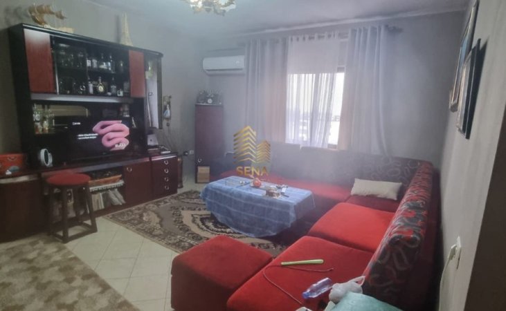 Tirane, jepet me qera apartament 2+1 Kati 7, 109 m² 800 € (Rruga Kahreman Ylli)
