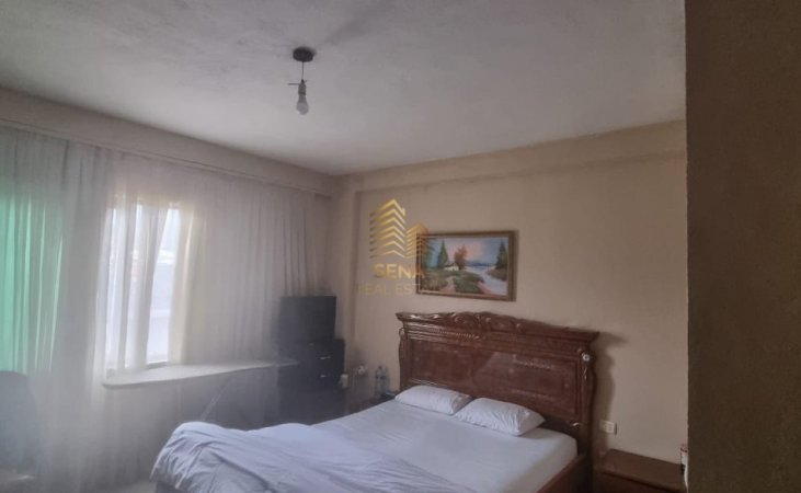 Tirane, jepet me qera apartament 2+1 Kati 7, 109 m² 800 € (Rruga Kahreman Ylli)
