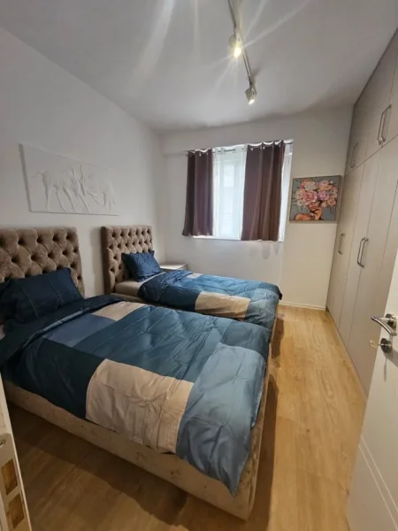 Tirane, shitet apartament 2+1+Ballkon Kati 3, 114 m²