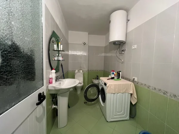 Durres, shitet apartament 2+1+Ballkon Kati 4, 113 m² 140.000 € (Hekurudha Durres)