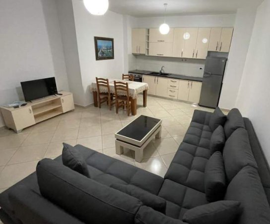 Tirane, jepet me qera apartament Kati 6, 70 m² 330 Euro