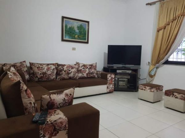 Kodra e Priftit, shesim shtepi private, 260.000 Euro