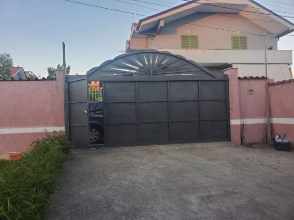 Tirane, shitet shtepi 3+1+A+BLK Kati 1, 176 m² 230.000 Euro (Rruga e Elbasanit)