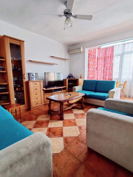 Tirane, jepet me qera apartament 2+1 Kati 5, 75 m² 45.000 Leke (Rruga Arkitekt Sinani)