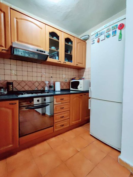Tirane, jepet me qera apartament 2+1+A Kati 5, 75 m² 45.000 Leke (Arkitekt Sinani)