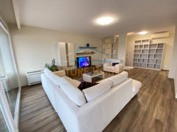 Tirane, jepet me qera apartament 2+1+BLK Kati 2, 136 m² 1.200 Euro