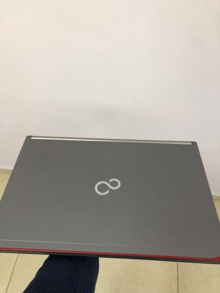 Tirane, shes Laptop Fujitsu LIFEBOOK E754 250 Euro