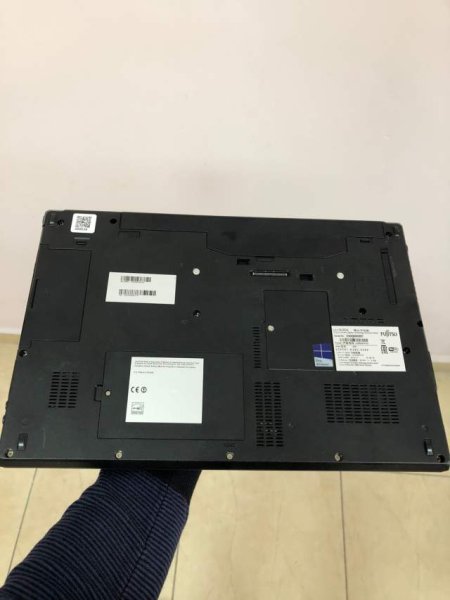 Tirane, shes Laptop Fujitsu LIFEBOOK E754 250 Euro