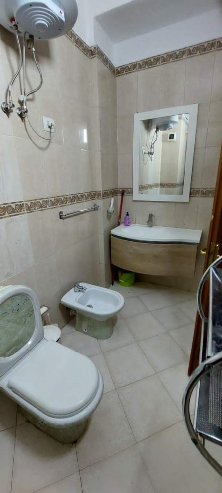 Tirane, shitet apartament 1+1 Kati 6, 92 m² 190.000 Euro   ne Rrugen e Kosovareve