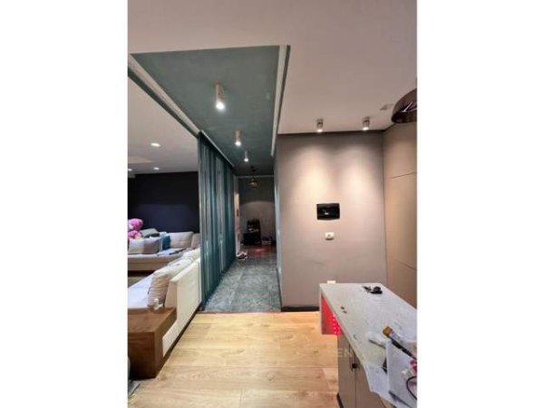 Tirane, jepet me qera apartament 1+1+BLK Kati 7, 65 m² 450 Euro