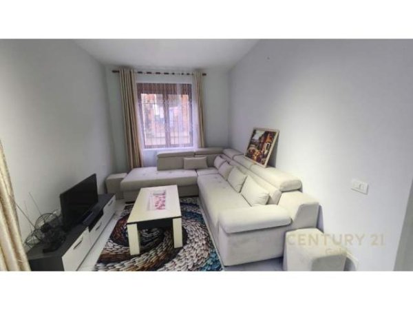 Tirane, jepet me qera apartament 1+1+BLK Kati 1, 52 m² 500 Euro (Myslym Shyri)