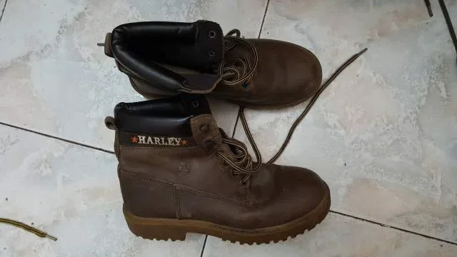 Tirane, shes Këpucë Harley Nr. 32