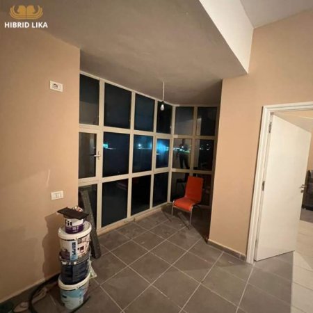 Mali Robit, shes apartament 1+1 Kati 4, 59 m² 44.000 Euro (Mali i Robit)