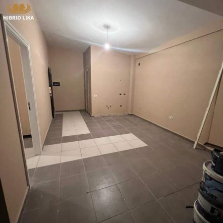 Mali Robit, shes apartament 1+1 Kati 4, 59 m² 44.000 Euro (Mali i Robit)