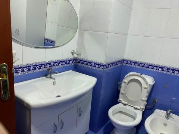 Tirane, jepet me qera zyre Kati 4, 88 m² 800 Euro (Rruga e Elbasanit)