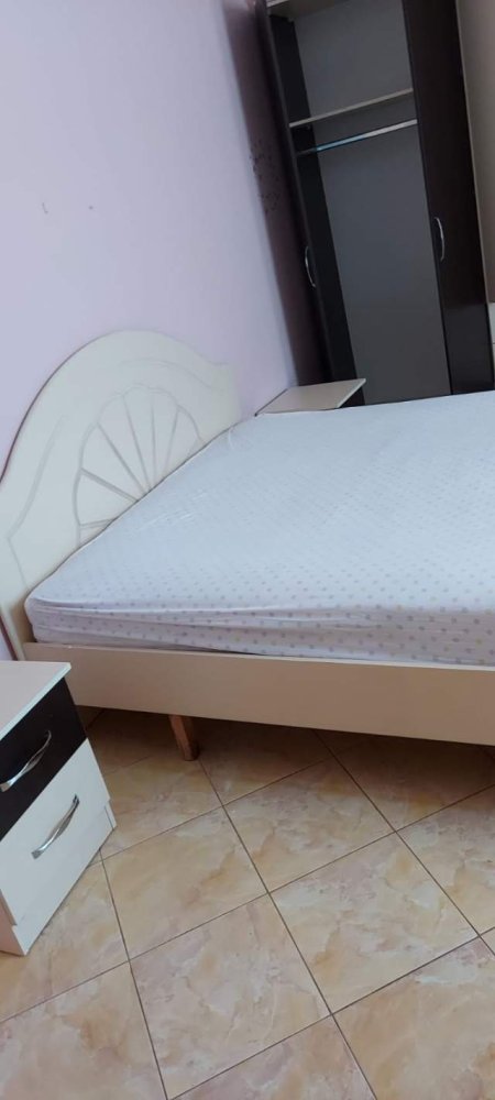 Tirane, jepet me qera apartament 2+1 Kati 2, 90 m² 35.000 Leke (Prane Lavazhit 313)