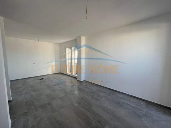 Tirane, shitet apartament 2+1 Kati 6, 100m² 120.000 Euro (Shkolla e Bashkuar , Tiranë)