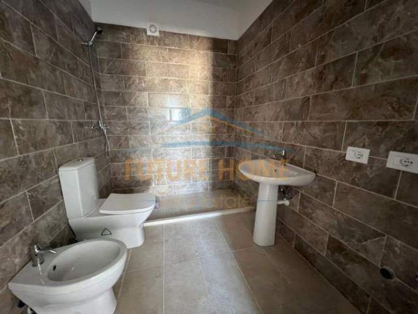 Tirane, shitet apartament 2+1+BLK Kati 6, 101 m² 120.000 Euro (Shkolla E Bashkuar)