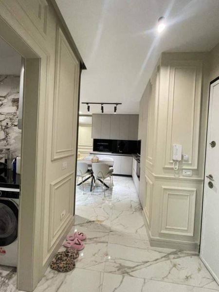 Tirane, jepet me qera apartament 1+1+BLK Kati 7, 65 m² 600 Euro (Astir)