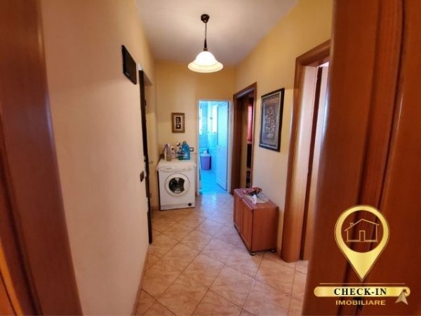 Tirane, shitet apartament 2+1+BLK Kati 4, 64 m² 80.000 Euro (Shkolla Harry Fultz)