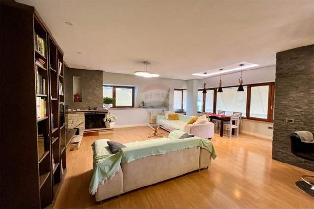 Tirane, shitet apartament Kati 7, 115 m² 190.000 Euro (Kristo Luarasi)