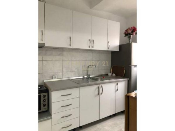 Tirane, jepet me qera apartament 2+1+BLK Kati 3, 69 m² 450 Euro (rruga e elbasanit)