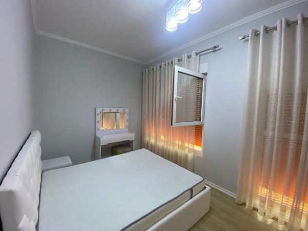 Tirane, jap me qera apartament 2+1+BLK Kati 3, 98 m² 400 EURO  (Ali Demi)