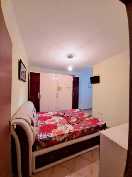 Tirane, jepet me qera apartament 2+1+BLK Kati 3, 118 m² 450 Euro