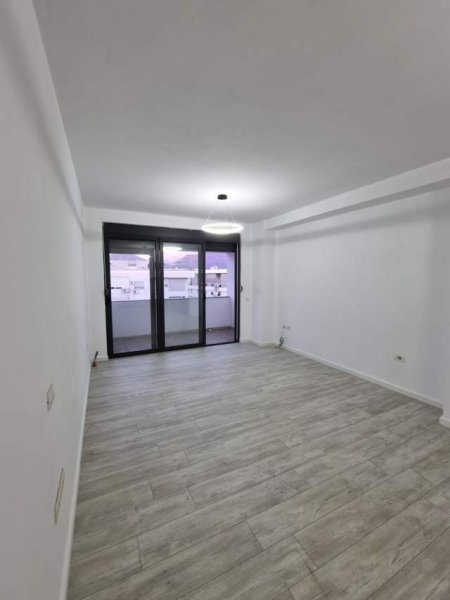 Tirane, shitet apartament 2+1+BLK Kati 8, 108 m² 110.000 Euro (ASTIR)