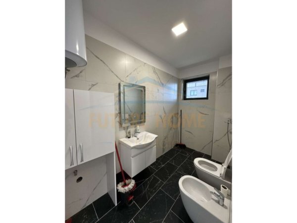 Tirane, jepet me qera apartament 2+1+Ballkon Kati 7, 79 m² 600 € (Rezidenca Future Home, Unaza e Re)