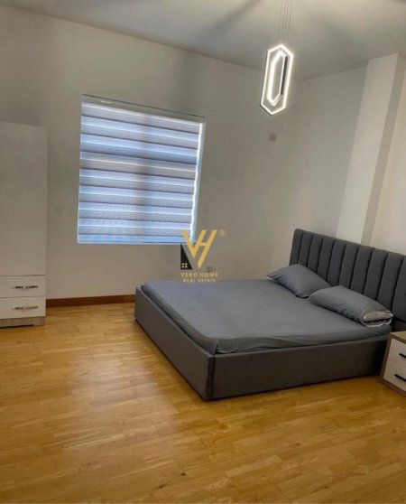 Tirane, jepet me qera apartament 2+1+Aneks+Ballkon Kati 2, 120 m² 500 € (ALI DEMI , TREGU ELEKTRIK)