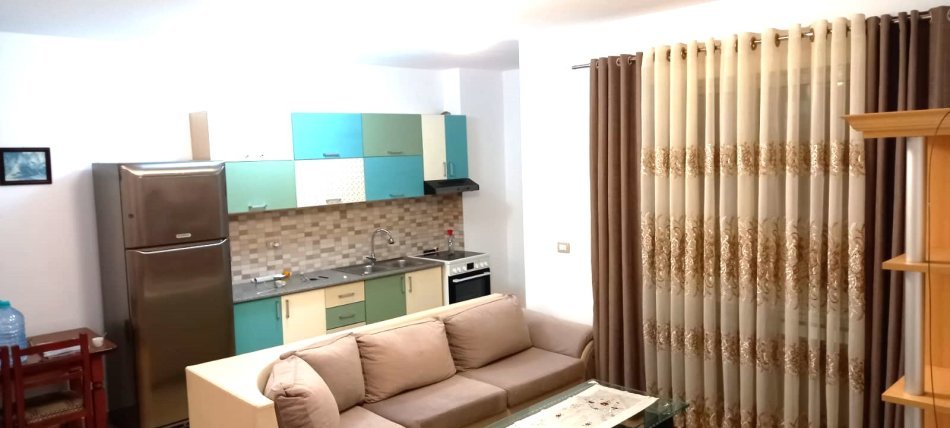 JEPET ME QERA 2+1+ 2 Tualete,ne Astir (Rotondo1)Kati 4, 107 m² 500 €